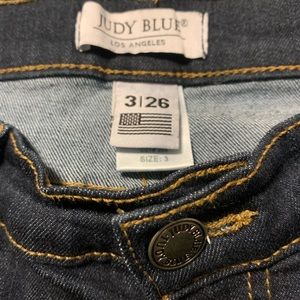 Judy Blue. Dark wash. Skinny leg. Size 3.
